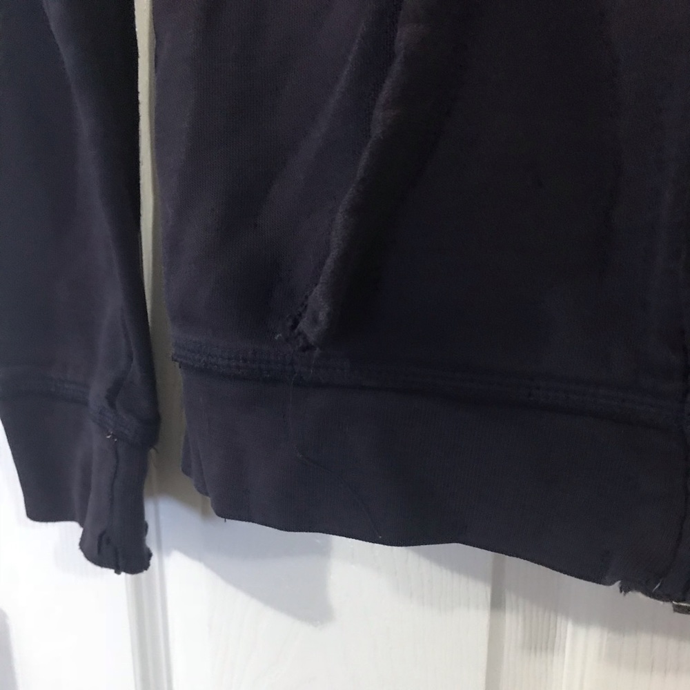 Sweater - Picture 4 of 4